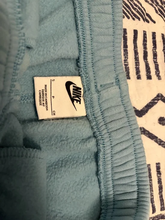 Nike Men’s Light Blue Fleece Sweatpants - Picture 7 of 7